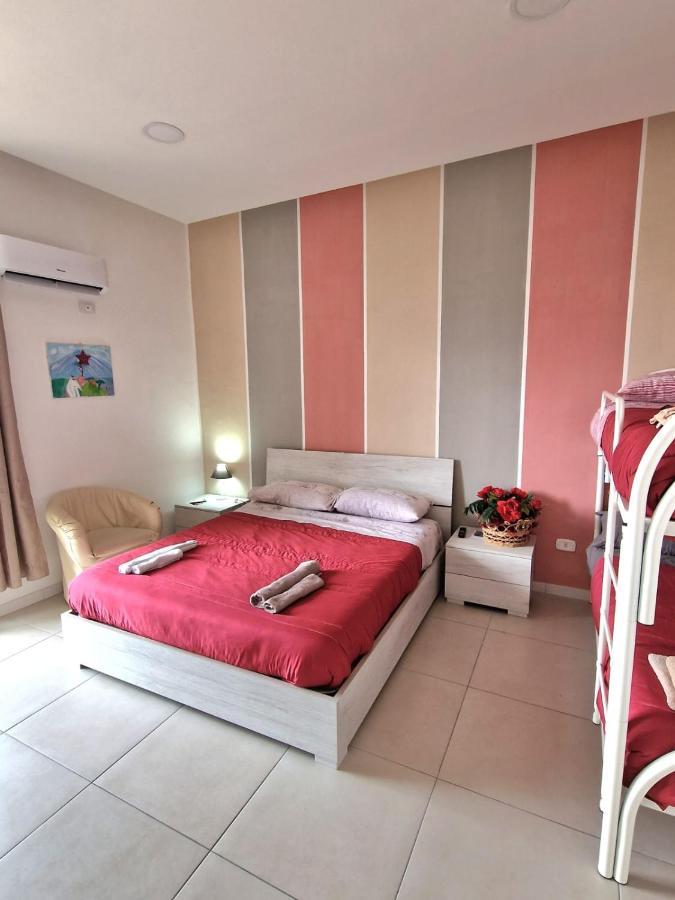 Home Regina Giovanna Napoli Eksteriør bilde